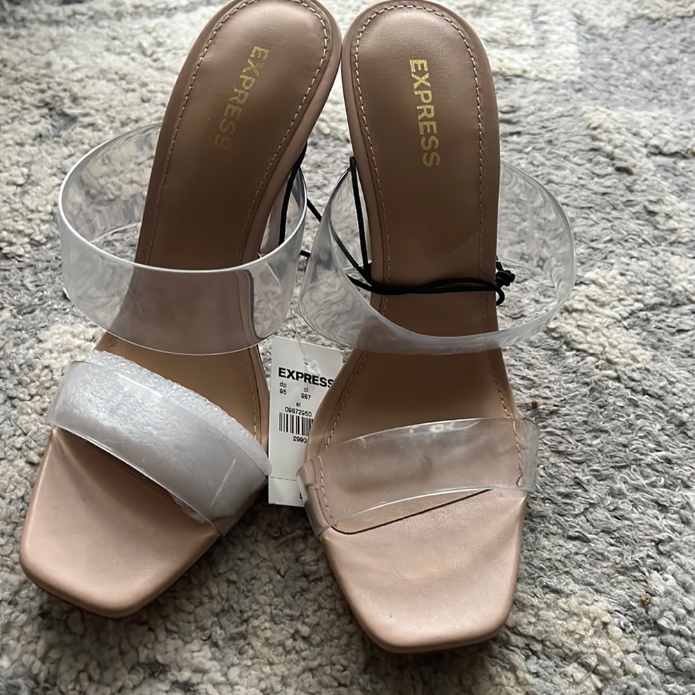Express heel sandals